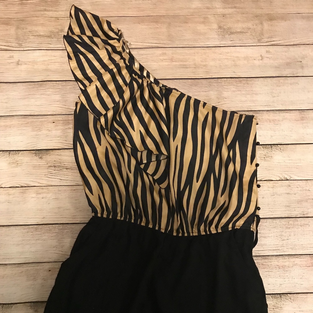 One-Shoulder Jumpsuit - Rampage - Picture 2 of 6